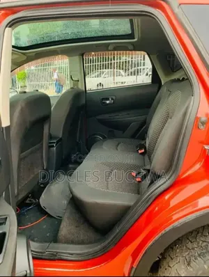 Nissan Dualis 2010 Orange