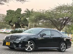 Toyota Crown 2011 Black