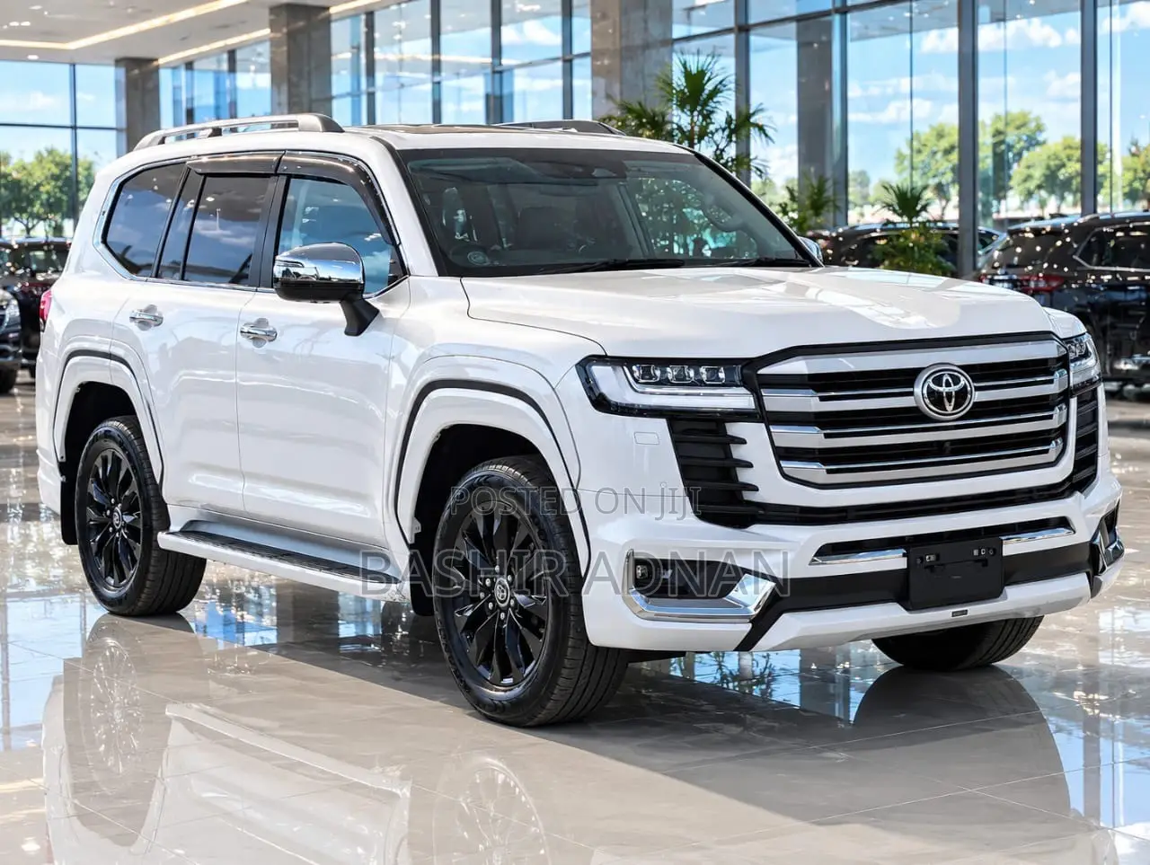 Toyota Land Cruiser LC300 2025 Off white