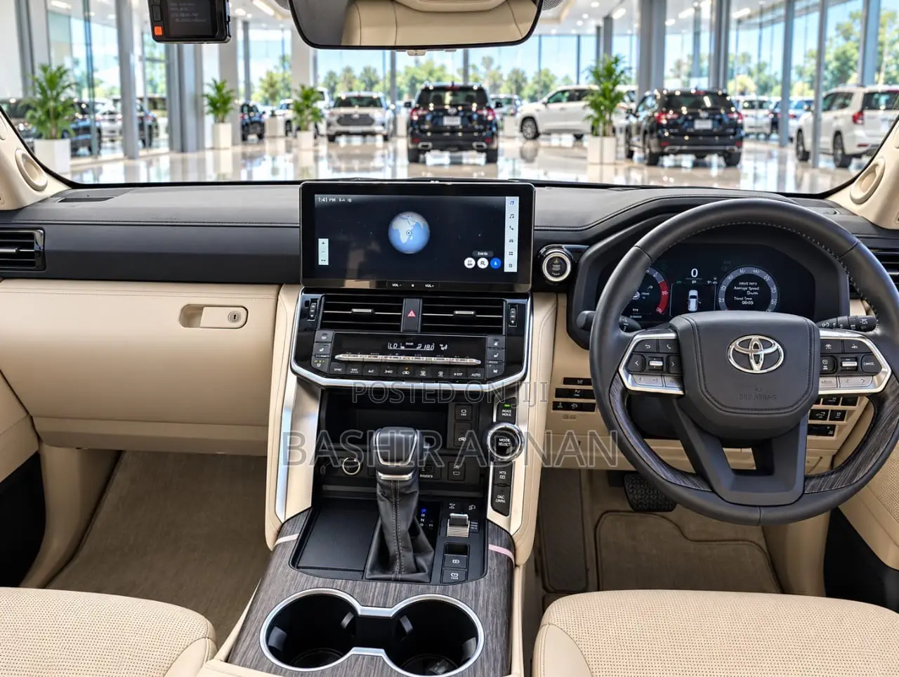 Toyota Land Cruiser LC300 2025 Off white