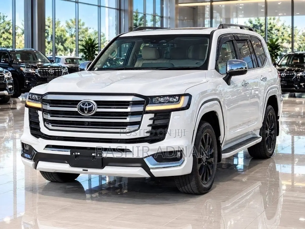 Toyota Land Cruiser LC300 2025 Off white