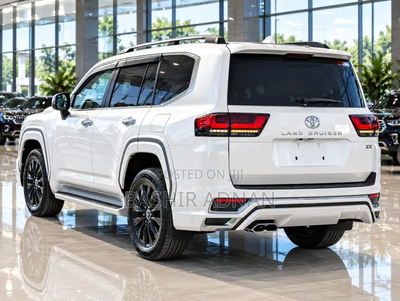 Toyota Land Cruiser LC300 2025 Off white