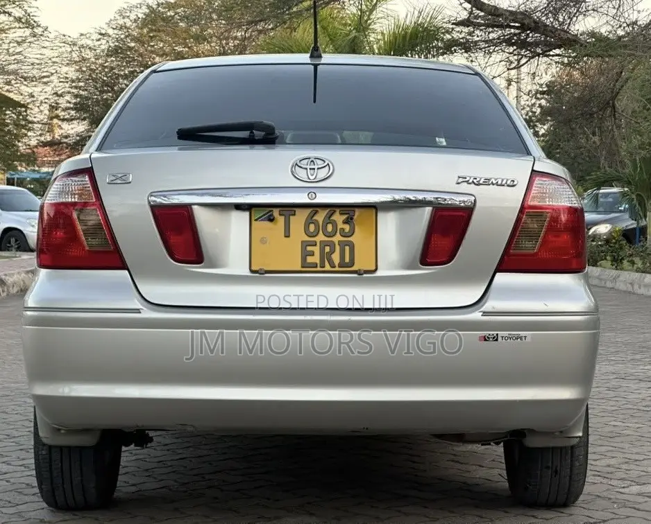 Toyota Premio 2004 Silver