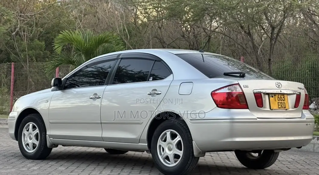 Toyota Premio 2004 Silver