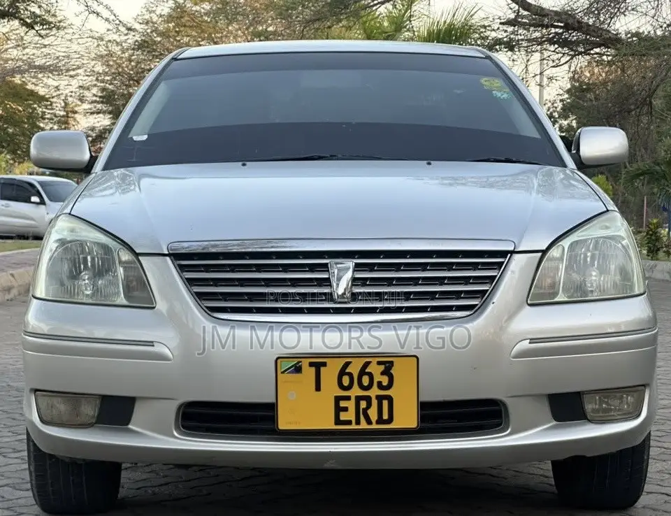 Toyota Premio 2004 Silver