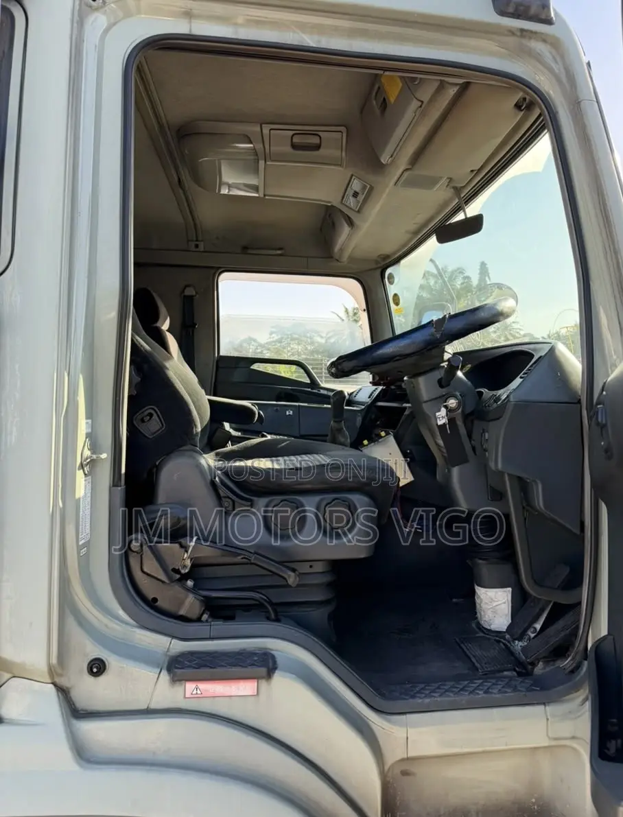 Mitsubishi Fuso Super Great