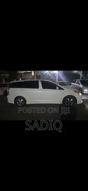 Toyota Wish 2003 White