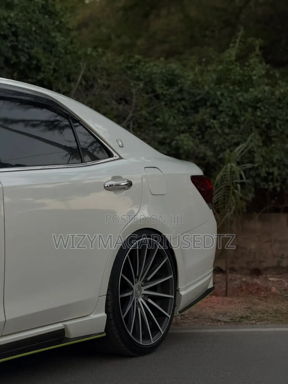 Toyota Crown 2015 Off white