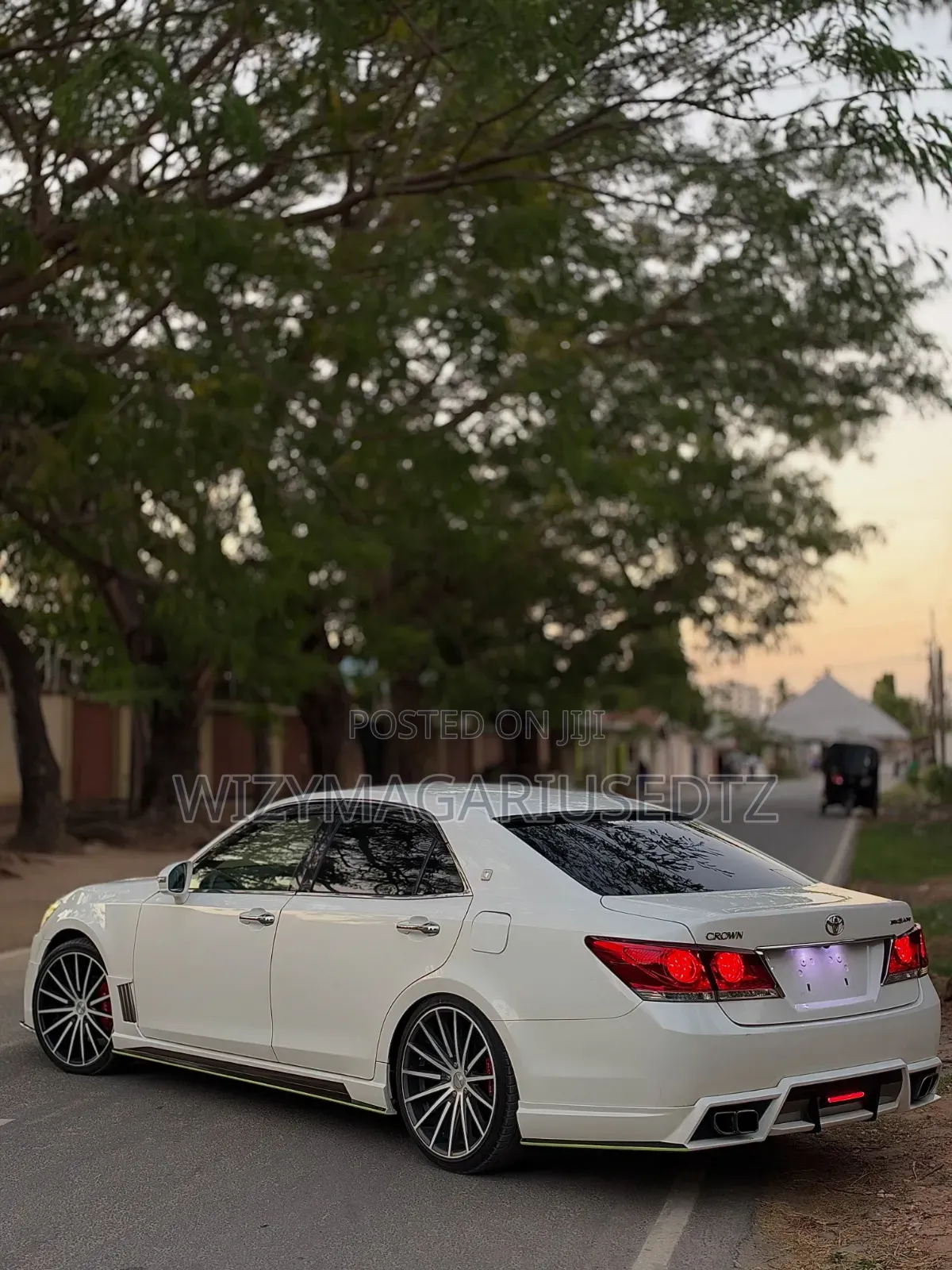 Toyota Crown 2015 Off white