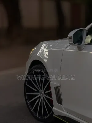 Toyota Crown 2015 Off white
