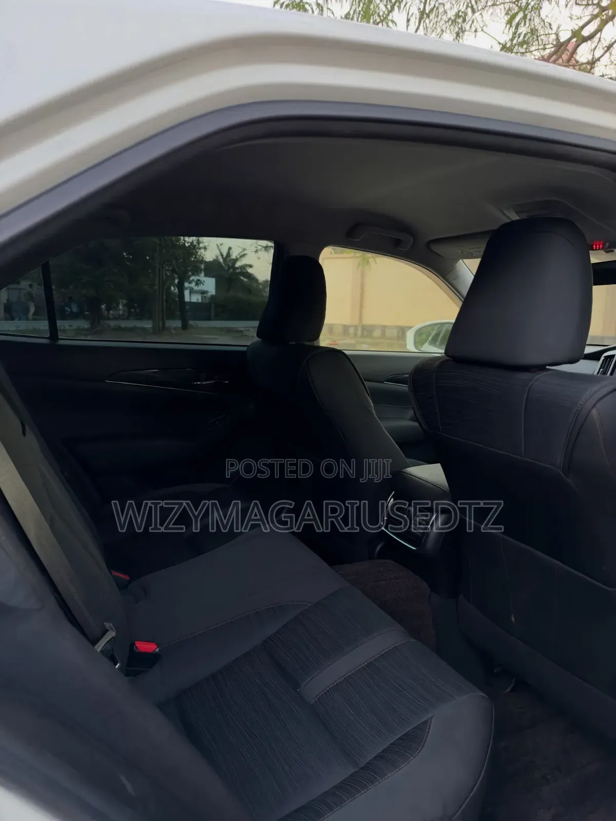 Toyota Crown 2015 Off white