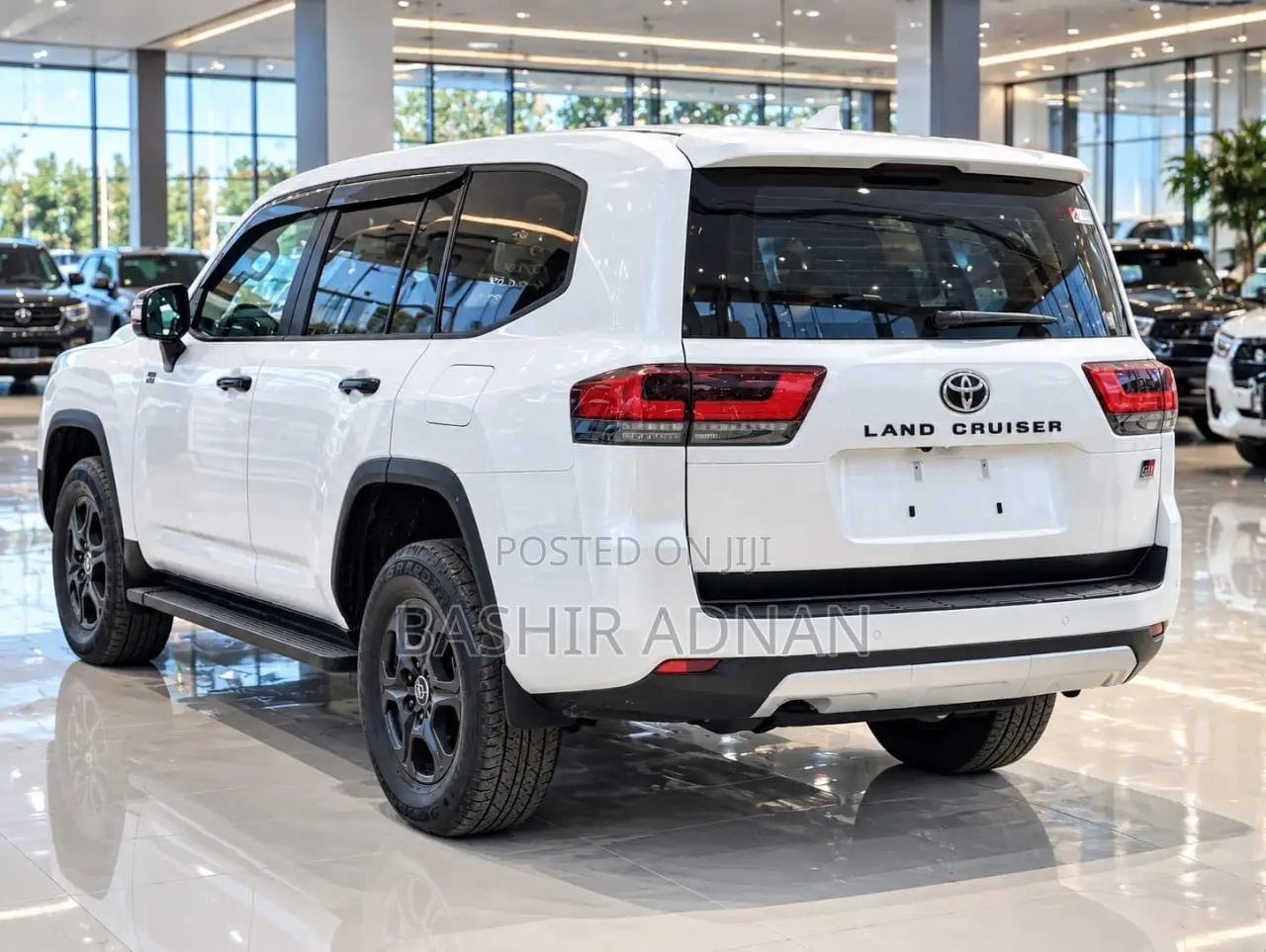 Toyota Land Cruiser LC300 2023 Pearl