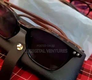 Vintage Sun Glasses + Cover & Cloth