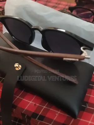 Vintage Sun Glasses + Cover & Cloth