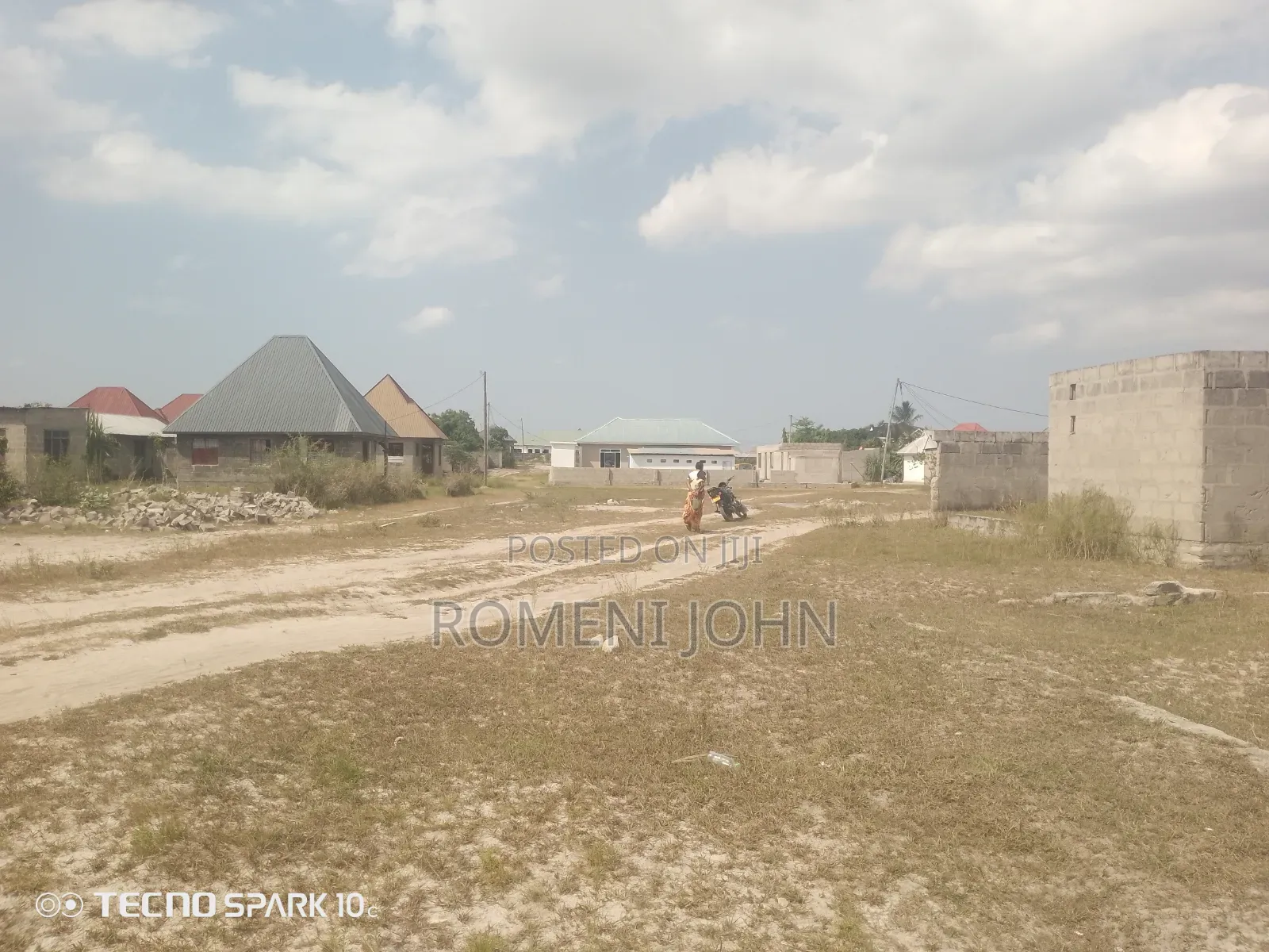 Kiwanja Mita 30 Kwa Mita 20, Kinauzwa Milioni 12 Chanika Kigezi.