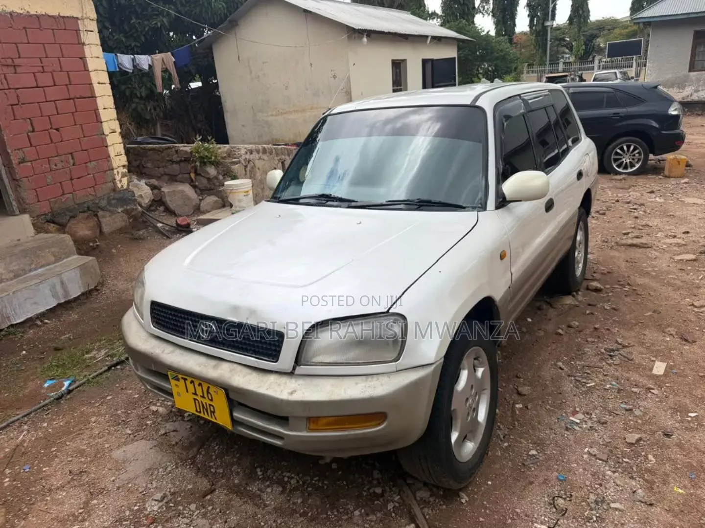Toyota RAV4 Base FWD 1999 Silver