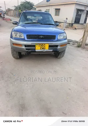 Toyota RAV4 Base 4x4 1999 Blue