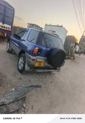 Toyota RAV4 Base 4x4 1999 Blue