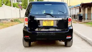 Toyota Corolla Rumion 2008 Black