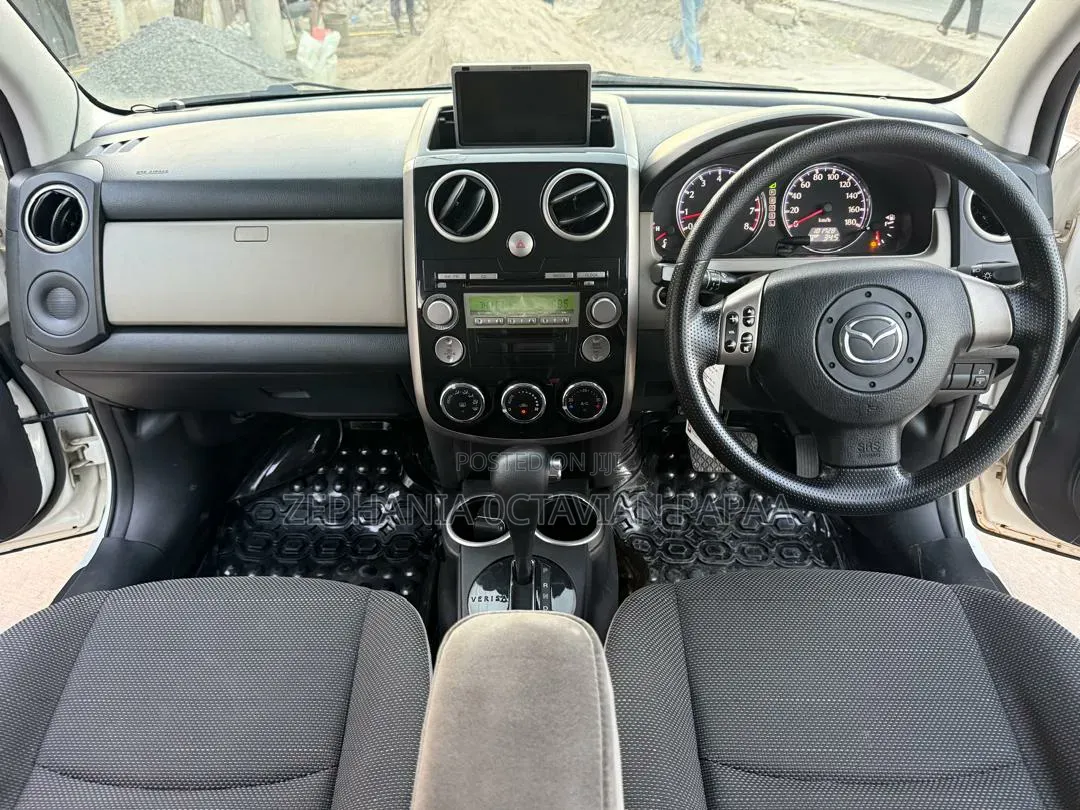 Mazda Verisa 2007 White