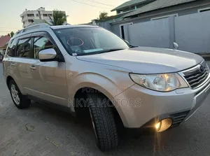 Subaru Forester 2010 Silver