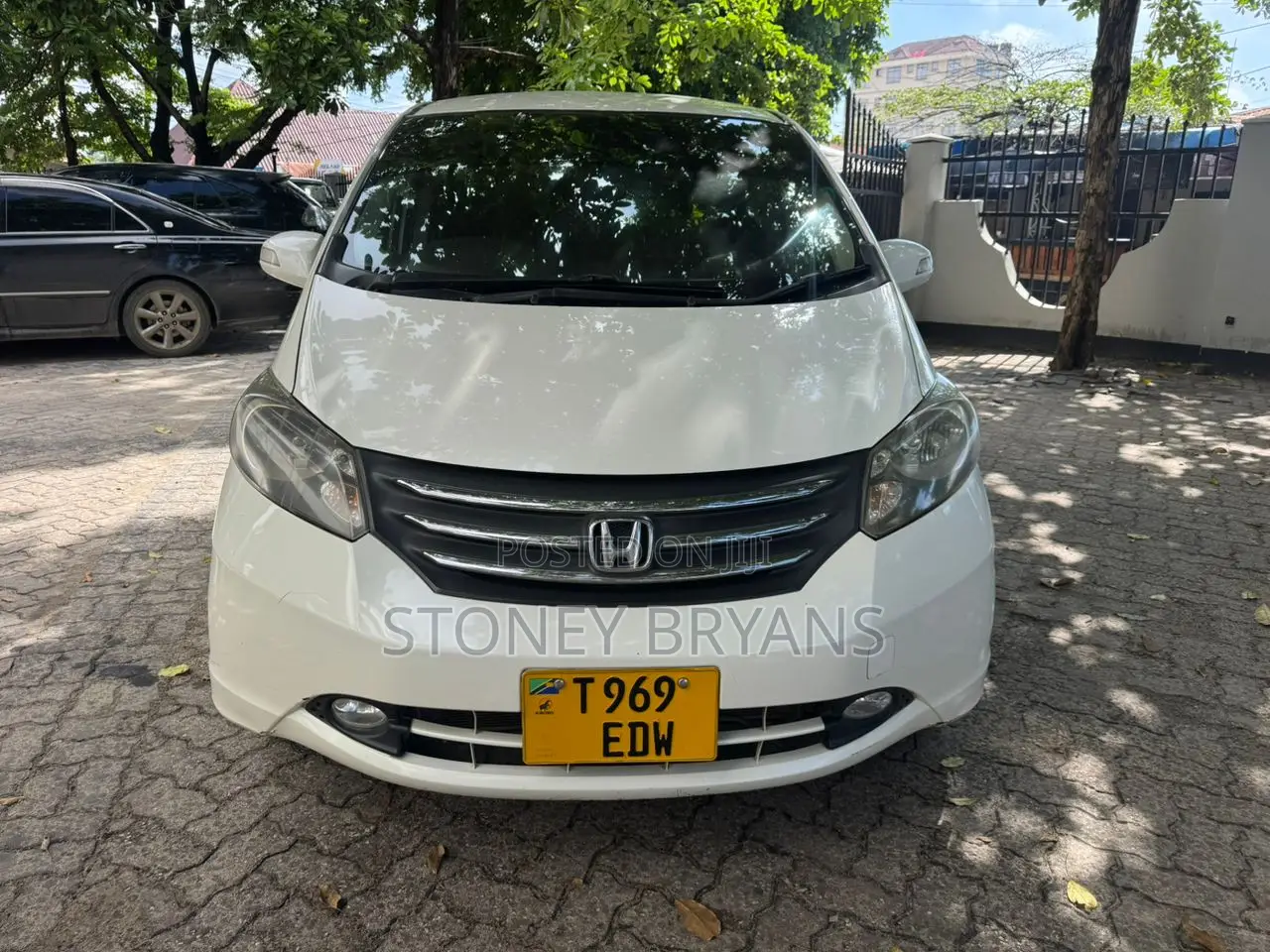 Honda Freed 2009 White