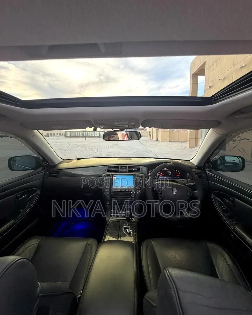 Toyota Crown 2007 Black