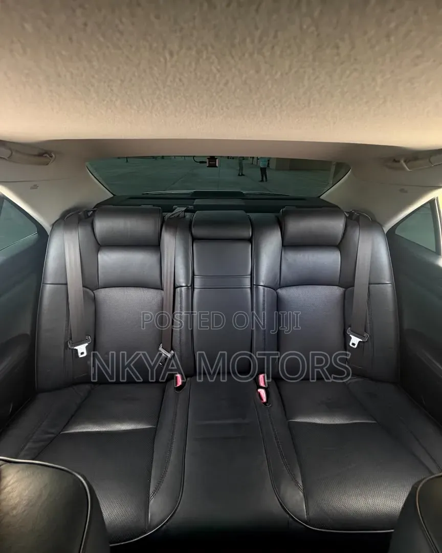 Toyota Crown 2007 Black