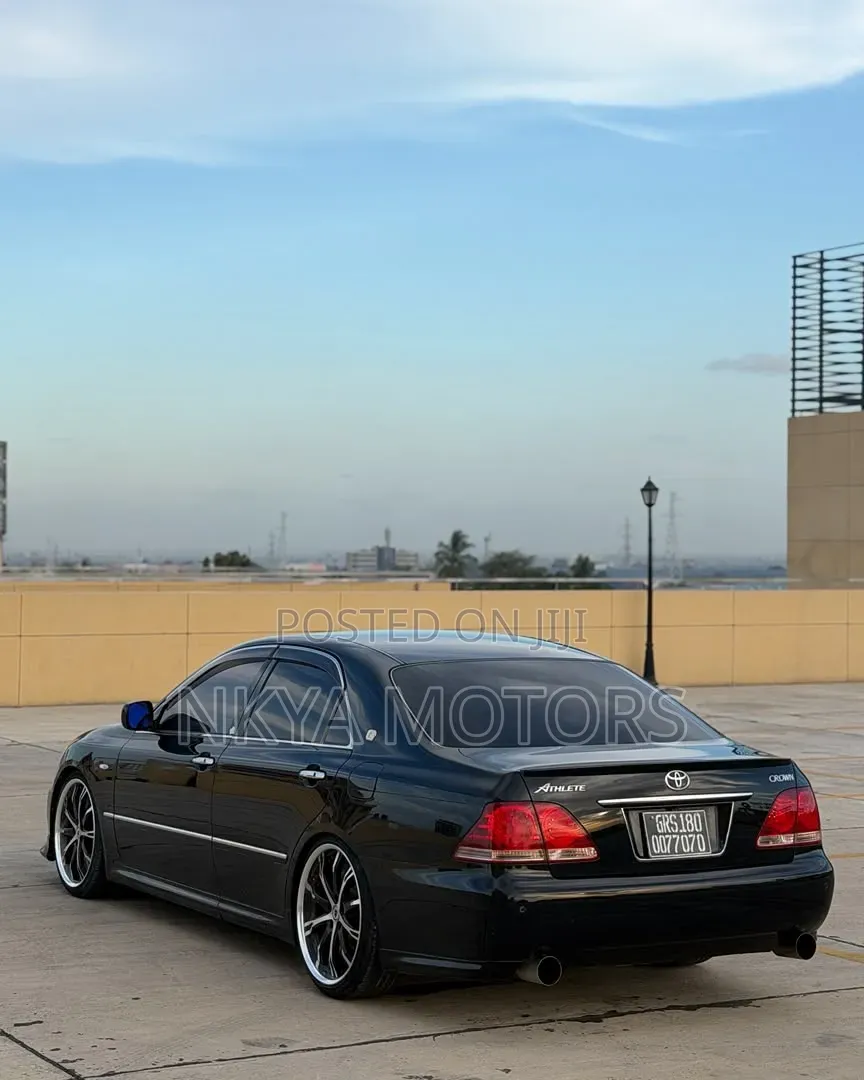 Toyota Crown 2007 Black