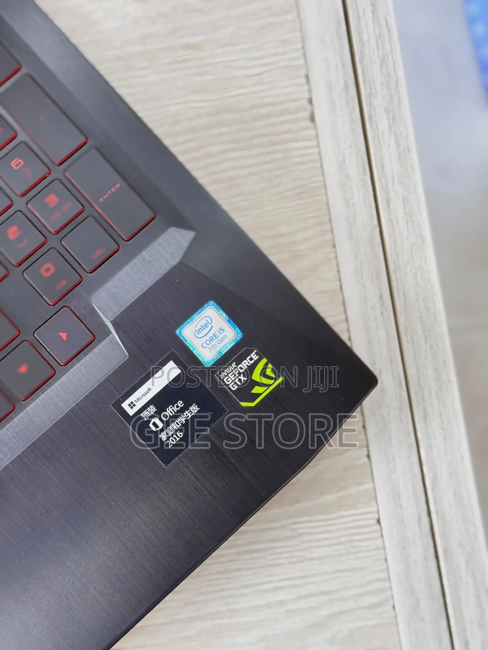 Laptop HP Omen 15 16GB Intel Core i5 HDD+SSD 128GB