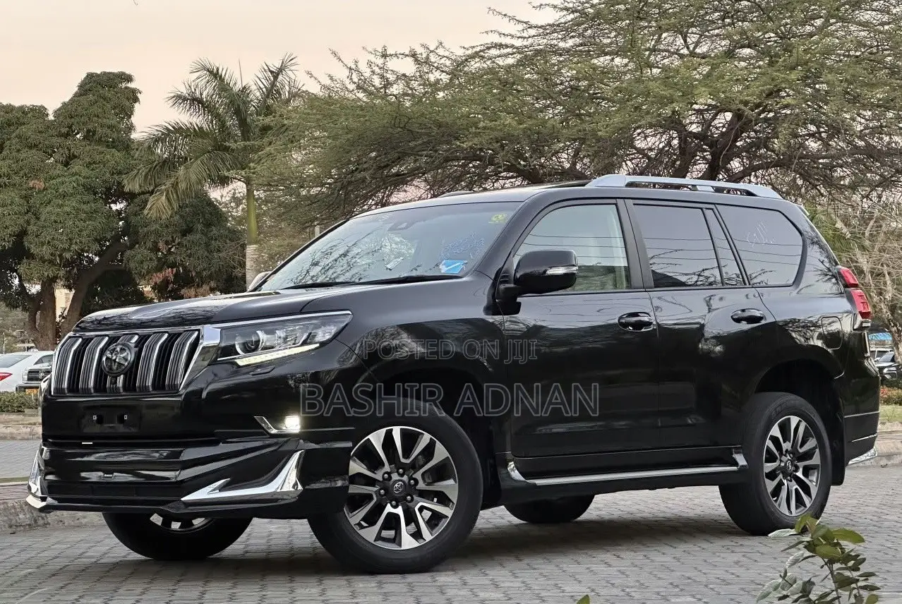 Toyota Land Cruiser Prado 2.7 2023 Burgundy