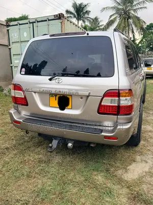 Toyota Land Cruiser 2004 Beige