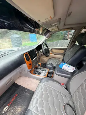 Toyota Land Cruiser 2004 Beige