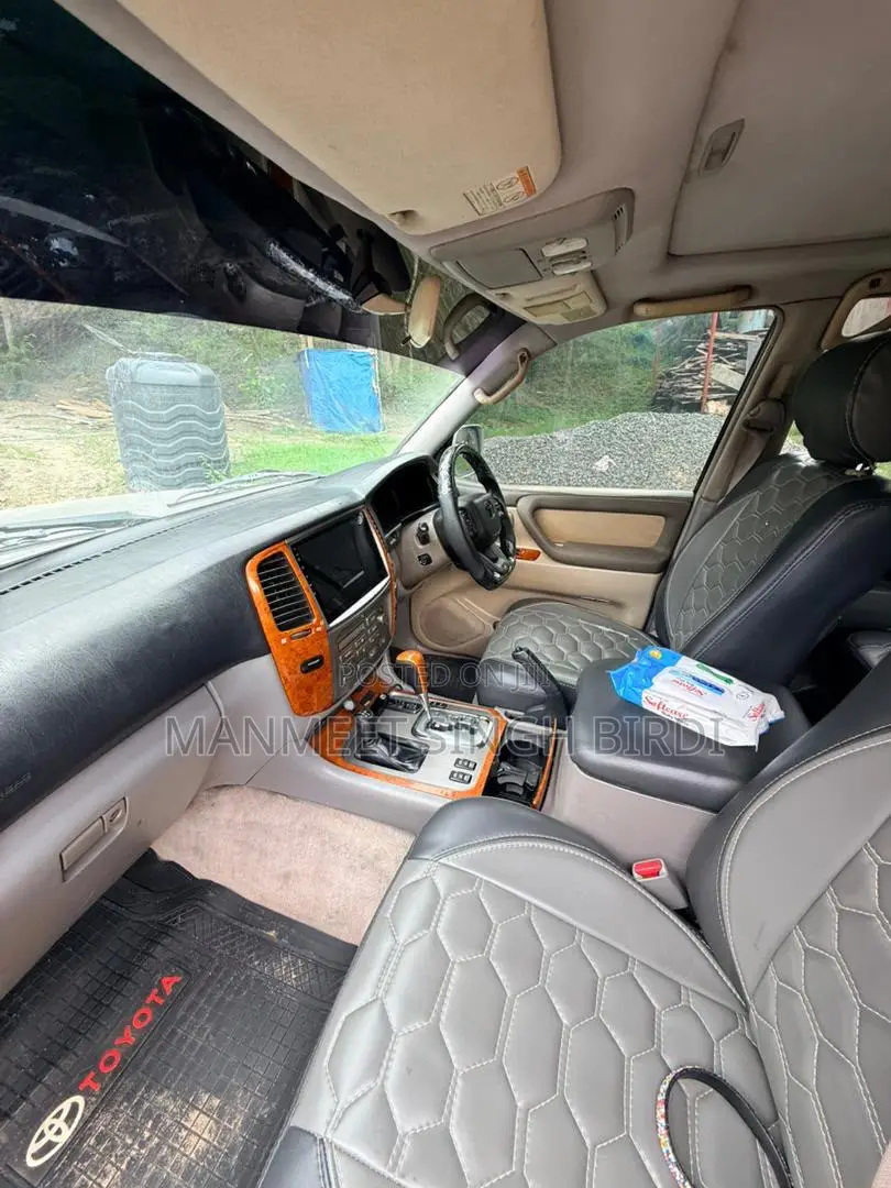 Toyota Land Cruiser 2004 Beige