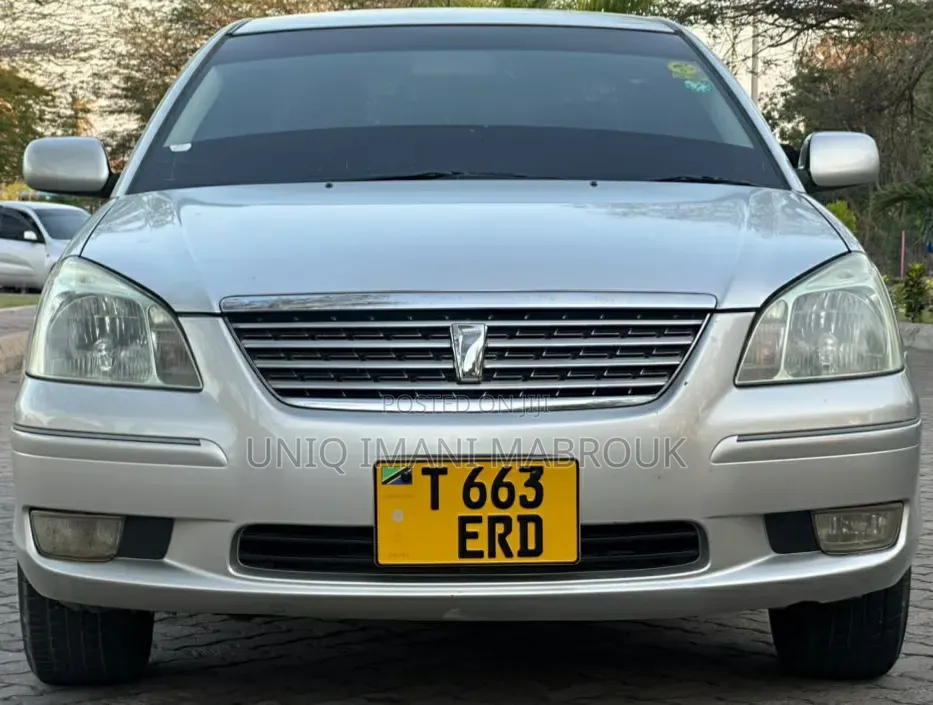 Toyota Premio 2004 Silver