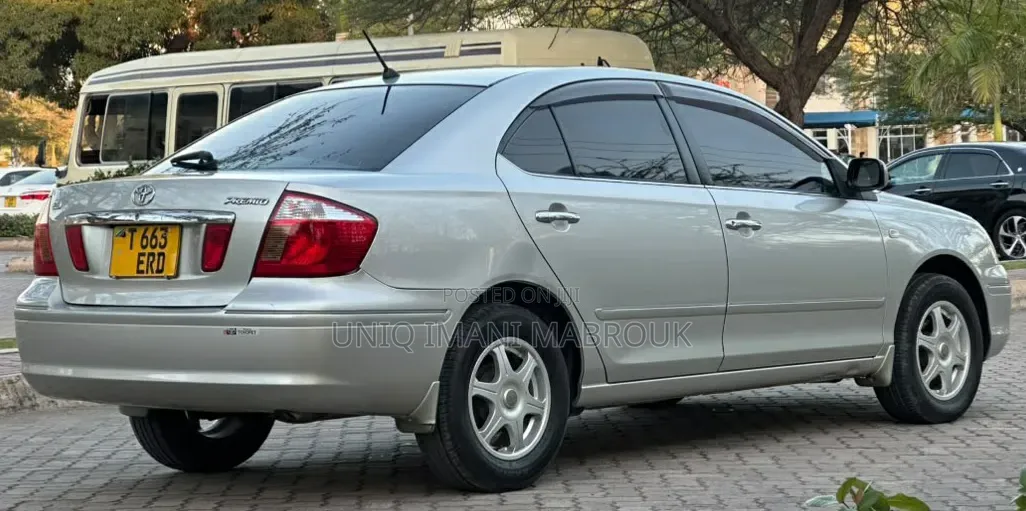 Toyota Premio 2004 Silver