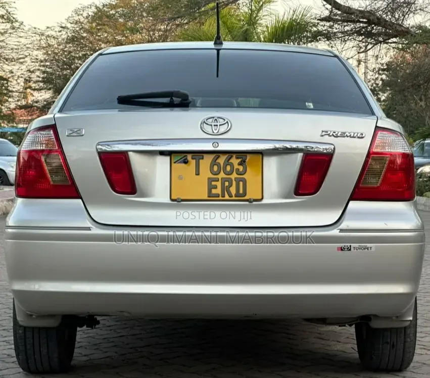 Toyota Premio 2004 Silver