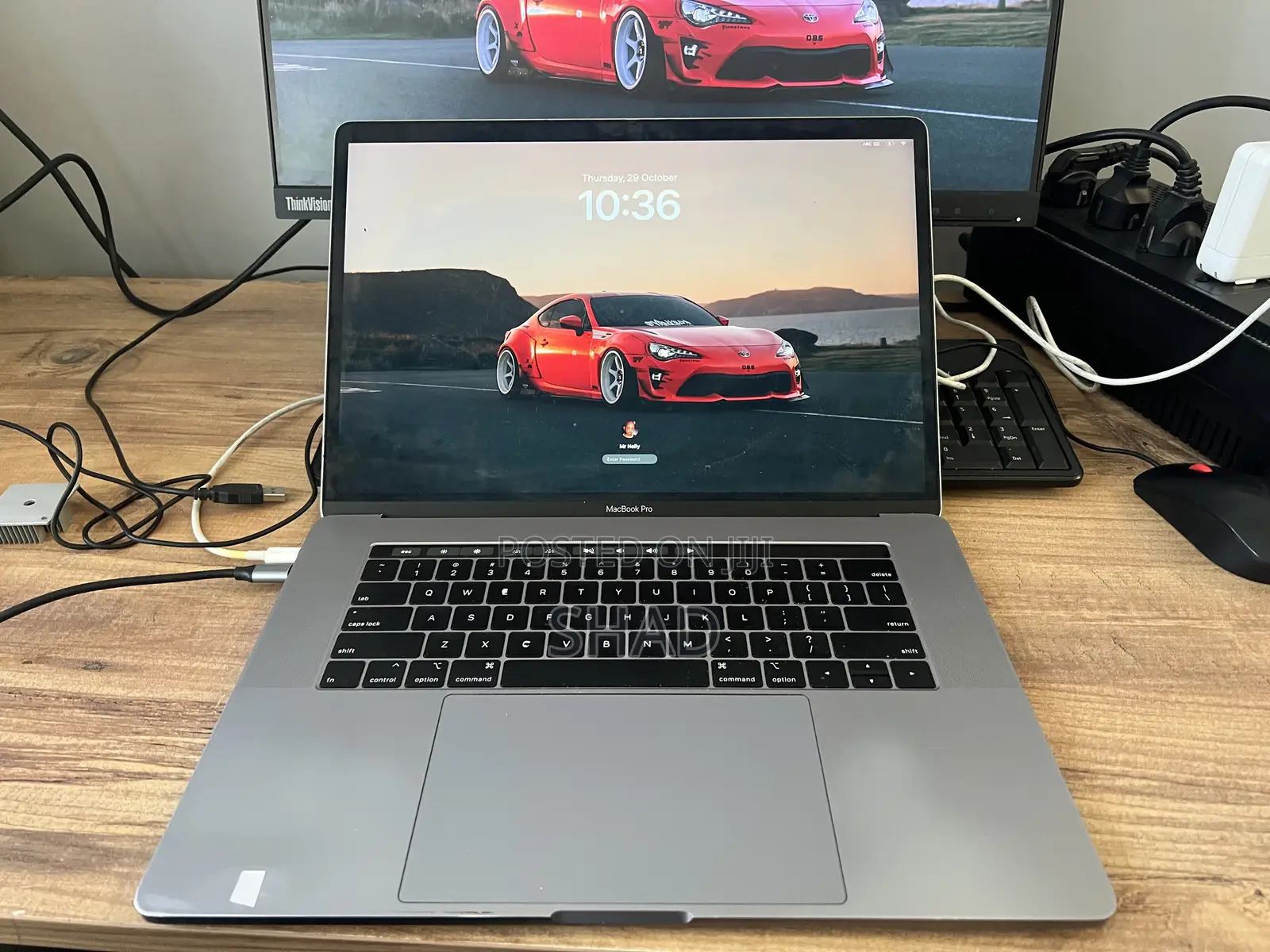 Laptop Apple MacBook Pro 2018 16GB Intel Core i9 SSD 512GB