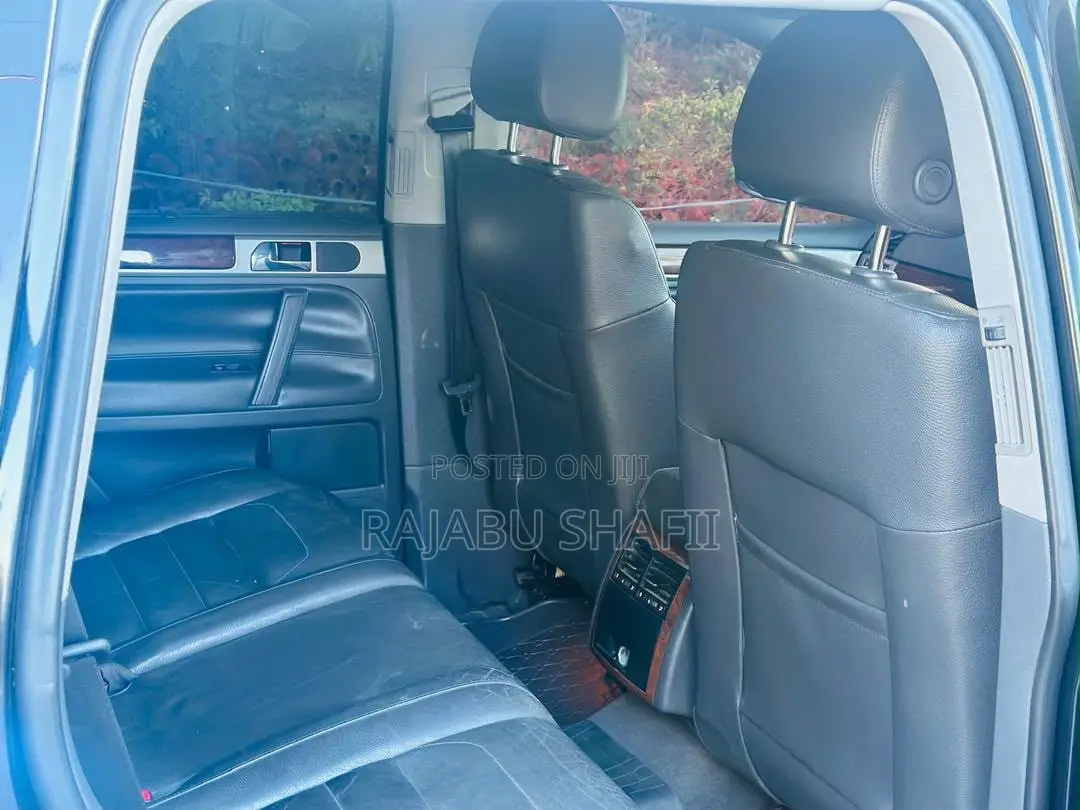 Volkswagen Touareg 2008 Black