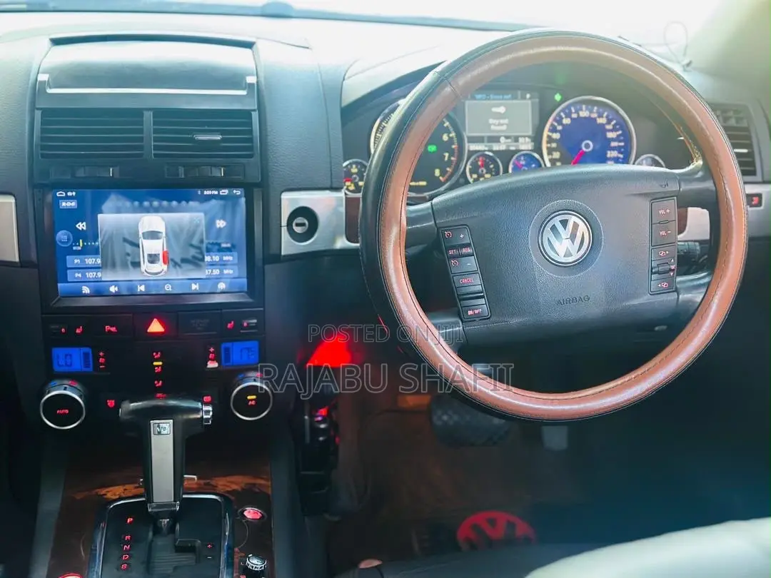 Volkswagen Touareg 2008 Black
