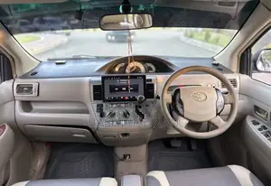 Toyota Raum 1.5 FWD 2004 Silver