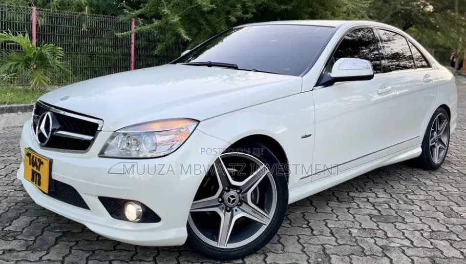 Mercedes-Benz C-Class 2007 White