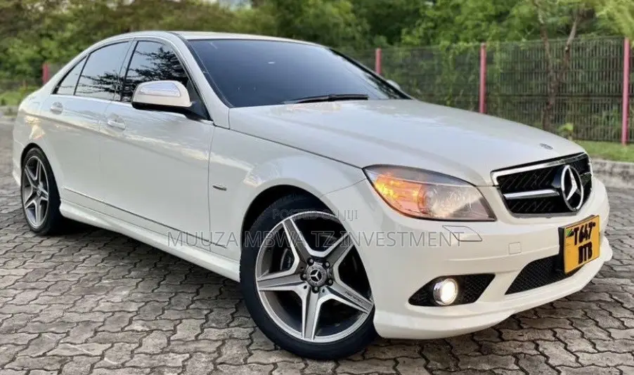 Mercedes-Benz C-Class 2007 White