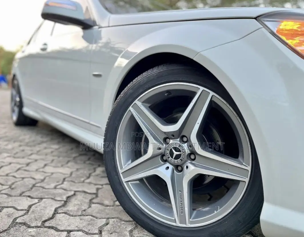 Mercedes-Benz C-Class 2007 White