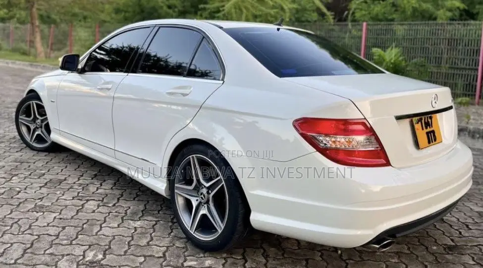 Mercedes-Benz C-Class 2007 White