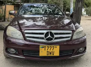 Mercedes-Benz C-Class 2007 Maroon