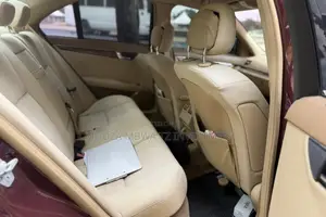 Mercedes-Benz C-Class 2007 Maroon