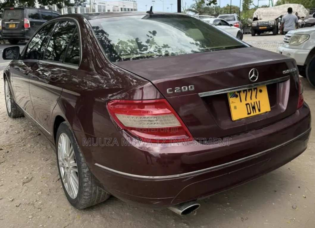 Mercedes-Benz C-Class 2007 Maroon