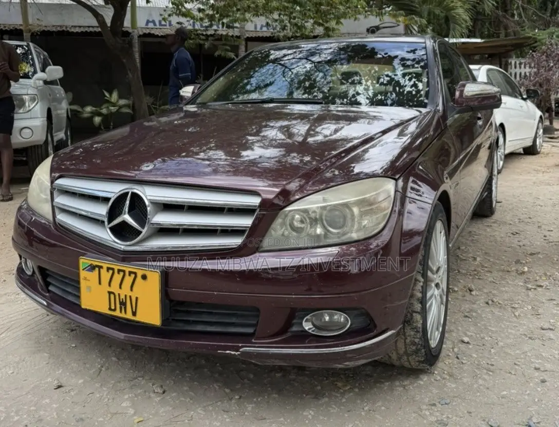 Mercedes-Benz C-Class 2007 Maroon