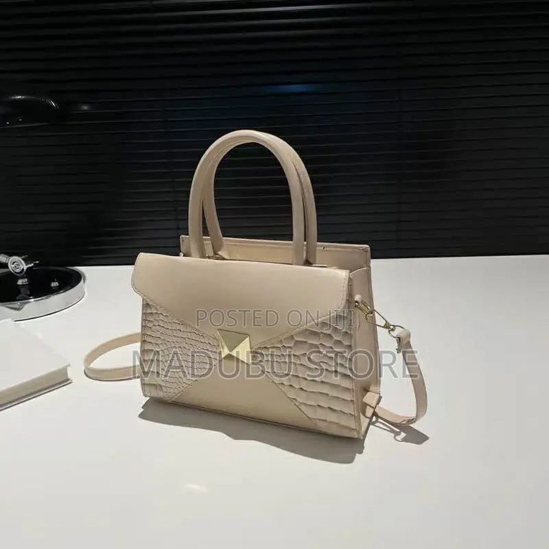 Fashion Min Bags